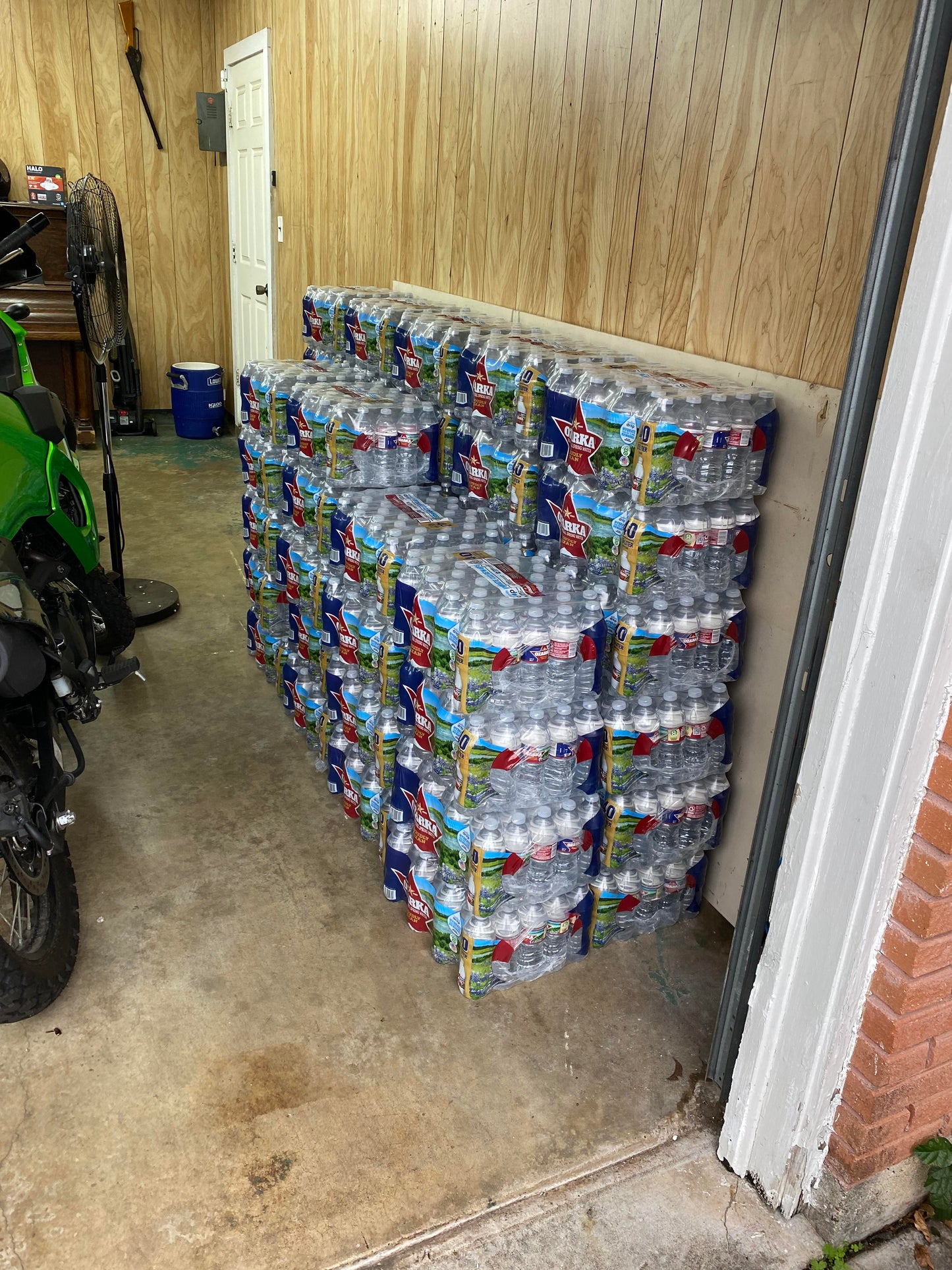 Ozarka Natural Spring Water – Half Pallet (960 Bottles, 16.9 oz)