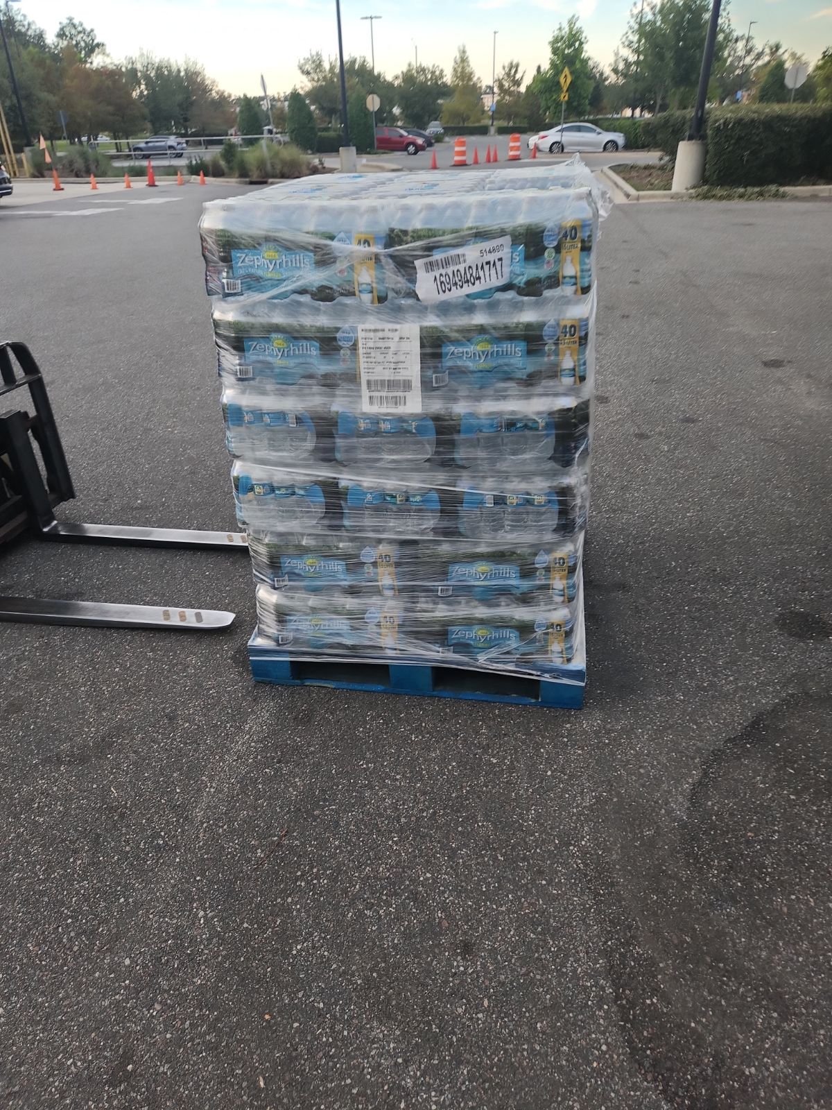 Zephyrhills Natural Spring Water – Full Pallet (1,920 Bottles, 16.9 oz)