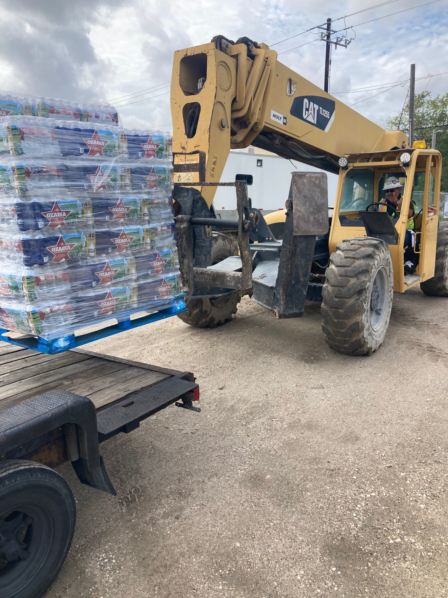 Ozarka Natural Spring Water – Full Pallet (1,920 Bottles, 16.9 oz)