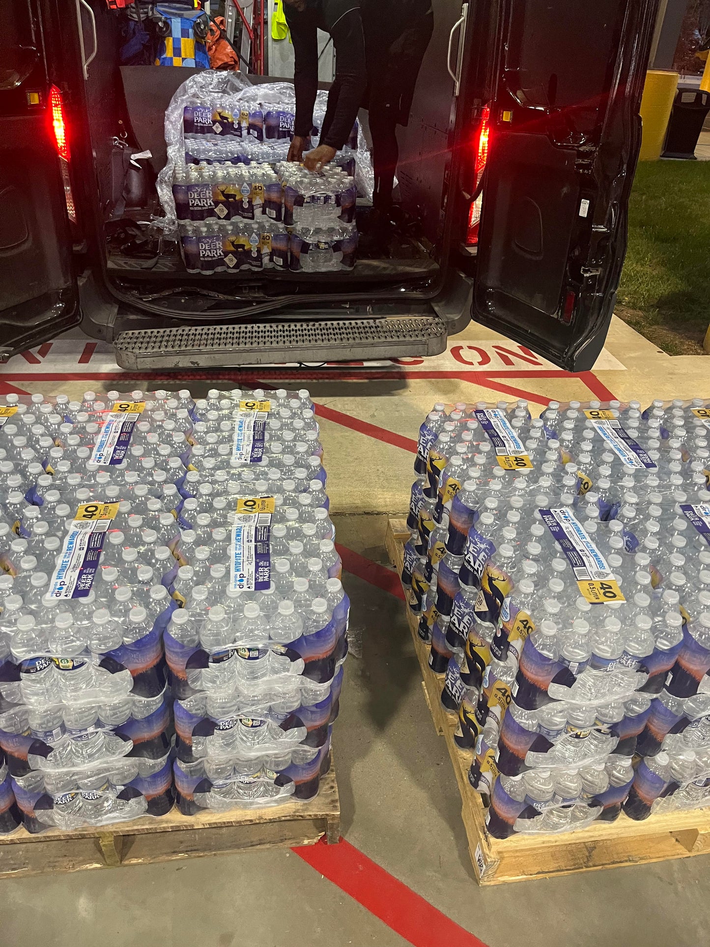 Deer Park Natural Spring Water – Half Pallet (960 Bottles, 16.9 oz)